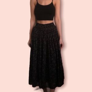 Uniqlo Black Pleated Maxi Skirt